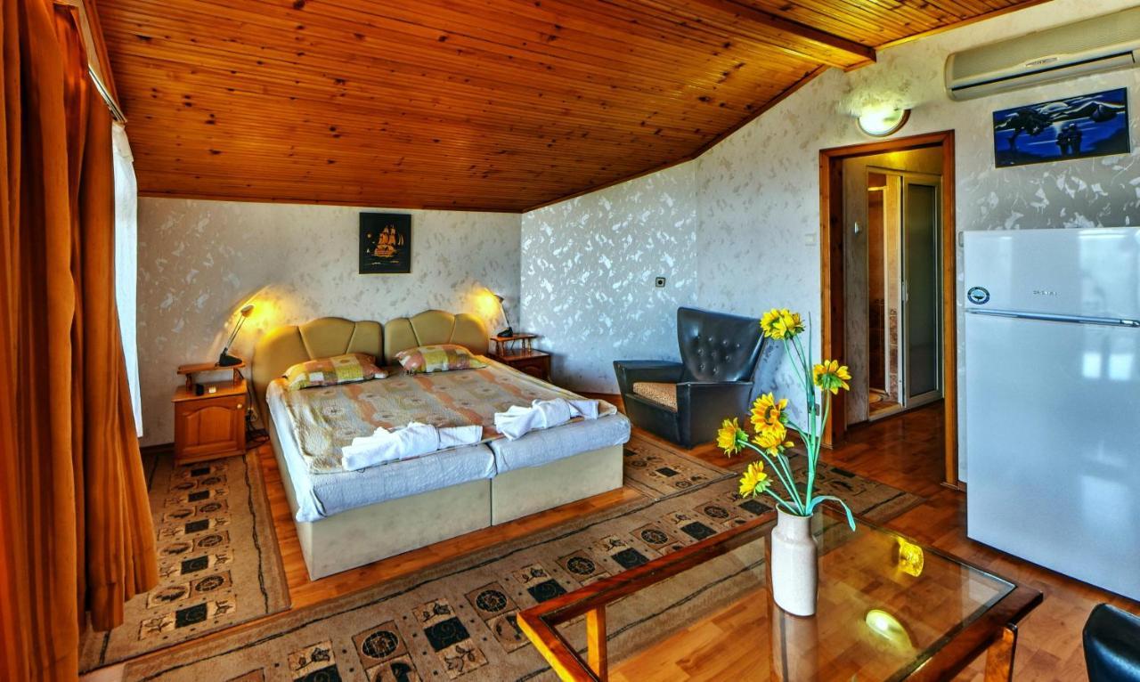 Villa Summer House 산콘스탄틴앤헬레나 외부 사진