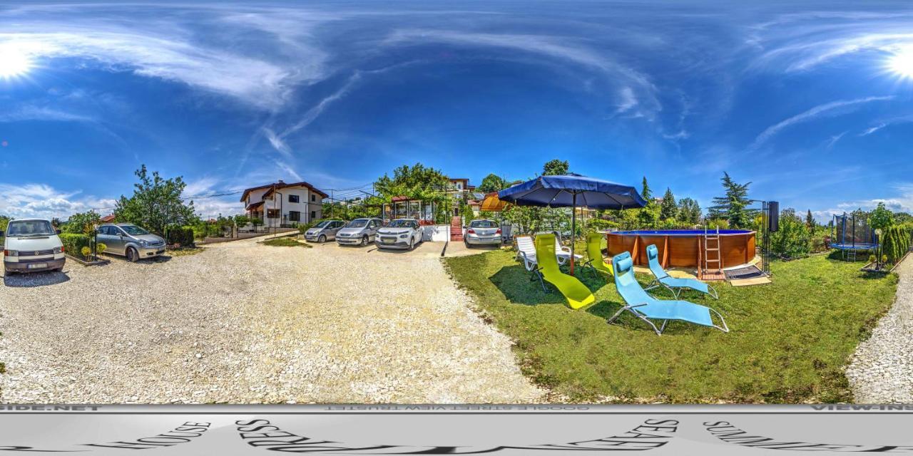 Villa Summer House 산콘스탄틴앤헬레나 외부 사진