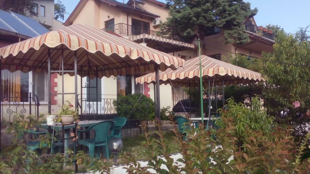 Villa Summer House 산콘스탄틴앤헬레나 외부 사진