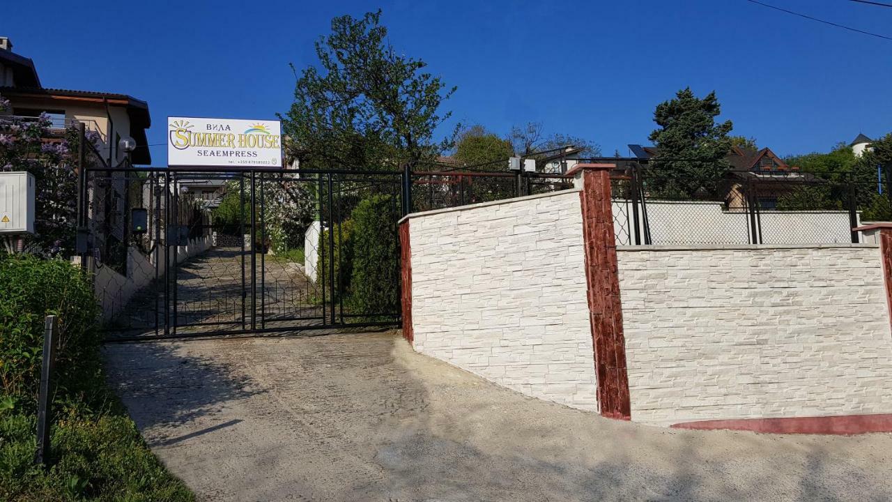 Villa Summer House 산콘스탄틴앤헬레나 외부 사진